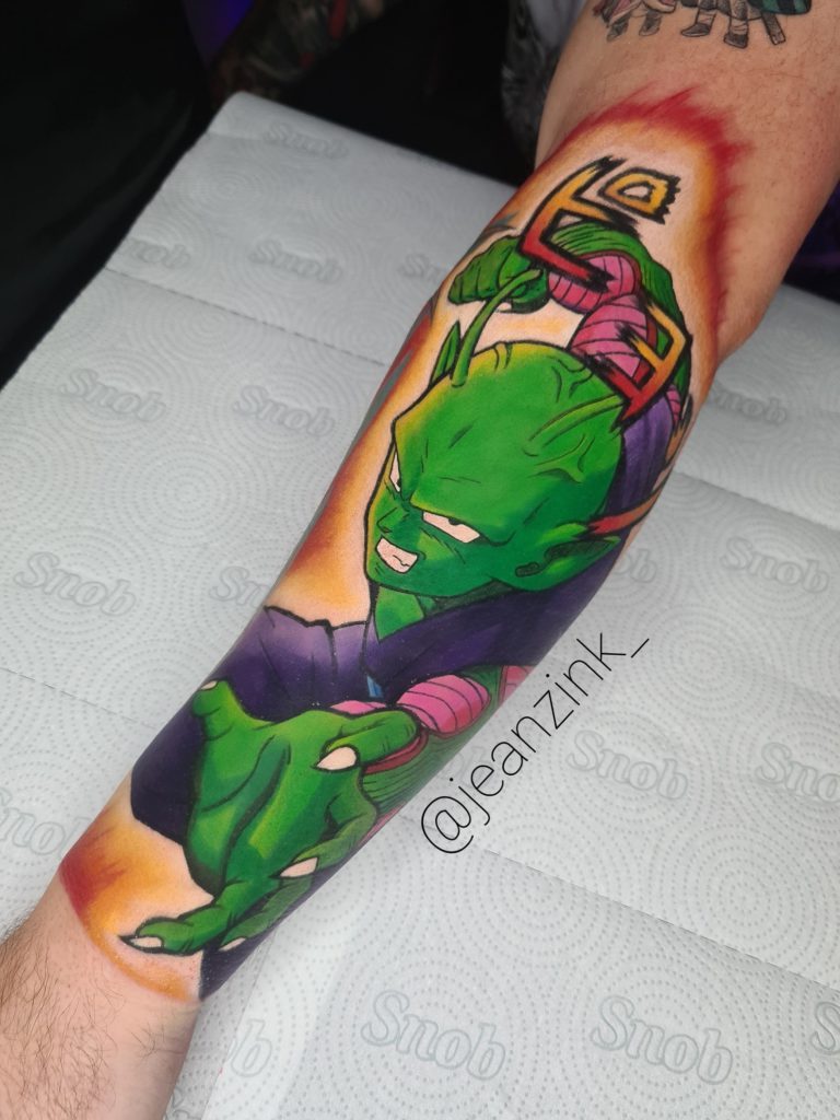 Foto de tatuagem feita por Jean Szimanski (@jeanzink_)