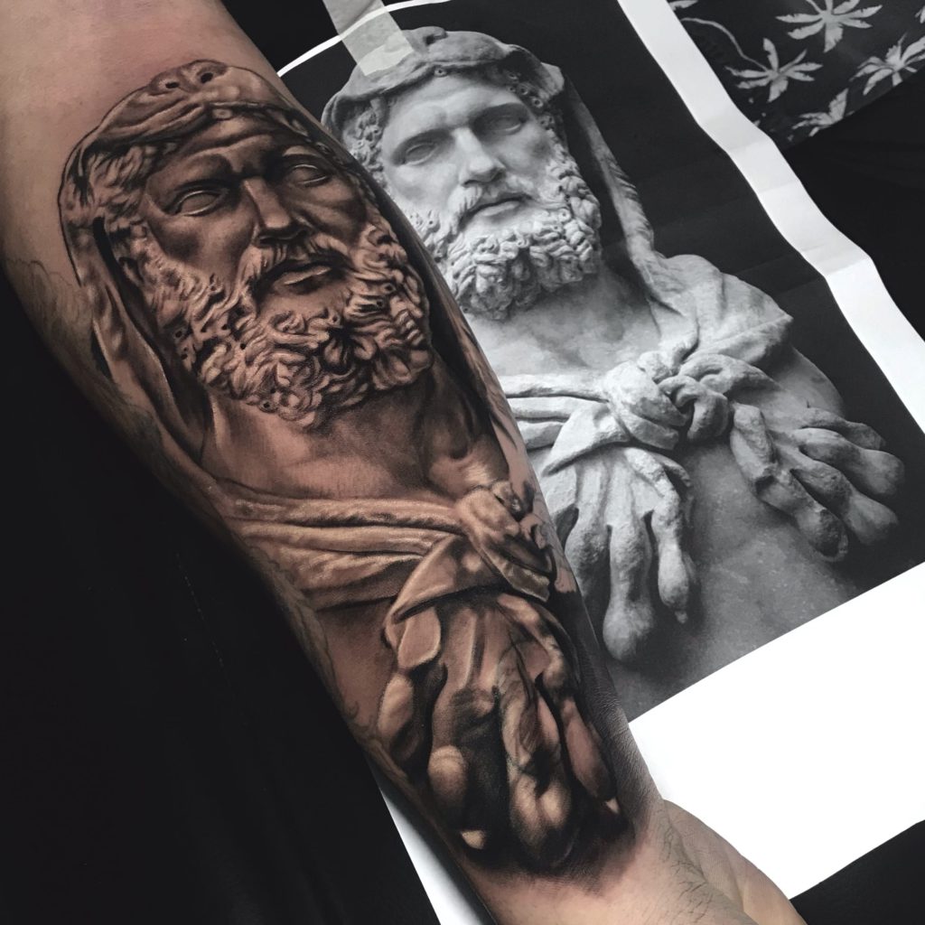 Foto de tatuagem feita por Júnior troper (@troperart)