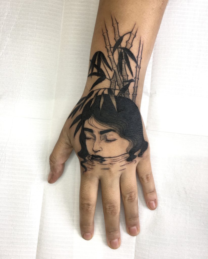 Foto de tatuagem feita por Mari Dagli (@maridagli.tattoo)