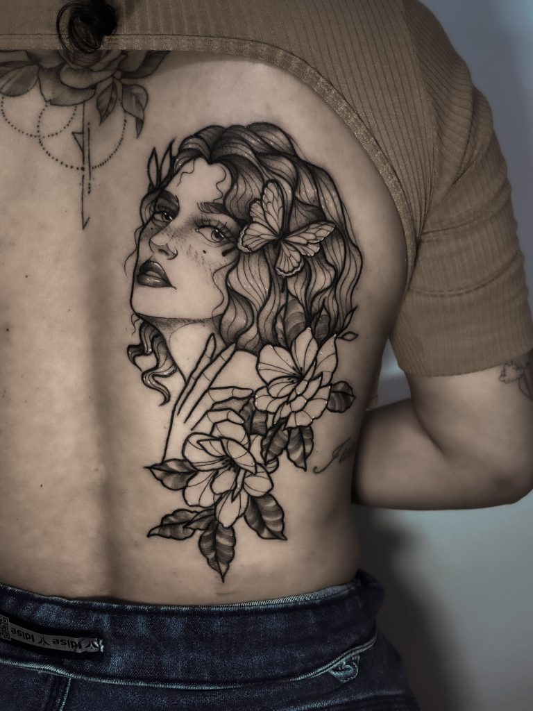 Foto de tatuagem feita por Thainá de Paula (@thainadpaulatattoo)