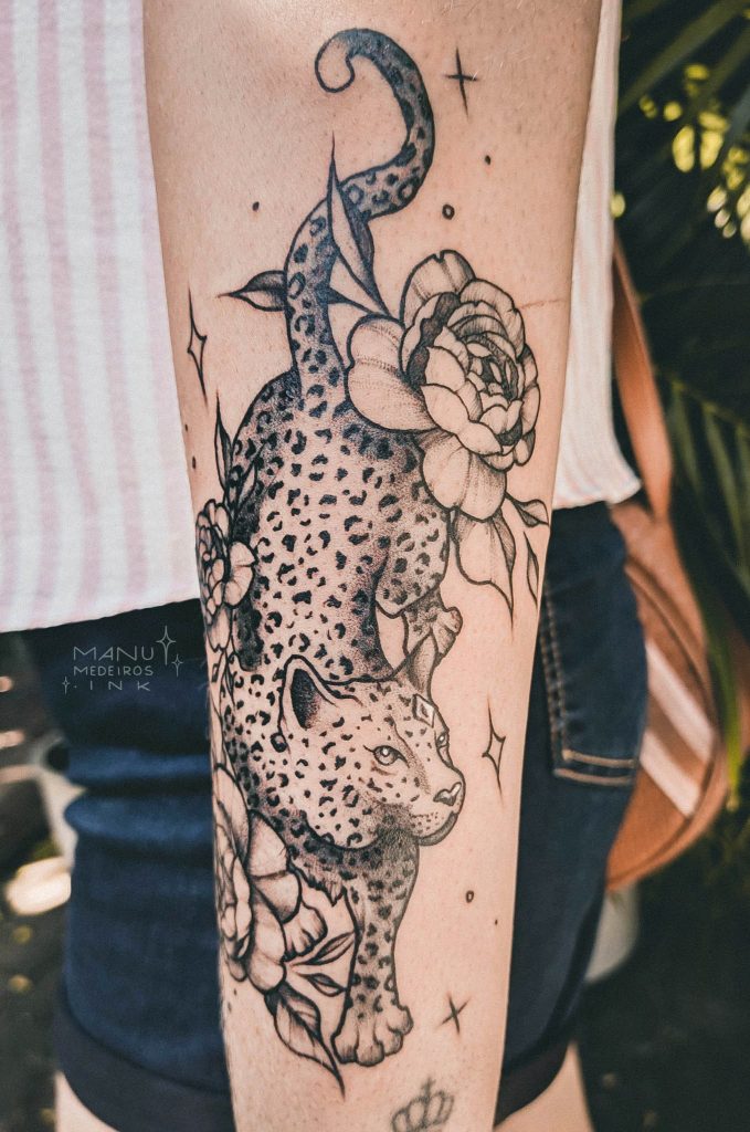 Foto de tatuagem feita por Manu Medeiros (@manumedeiros.ink)