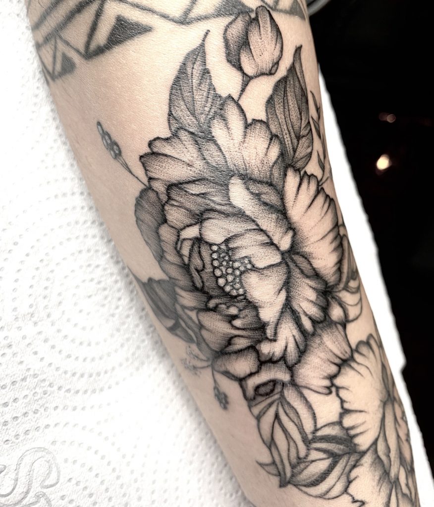 Foto de tatuagem feita por Luana Iannie (@iannietattoo)