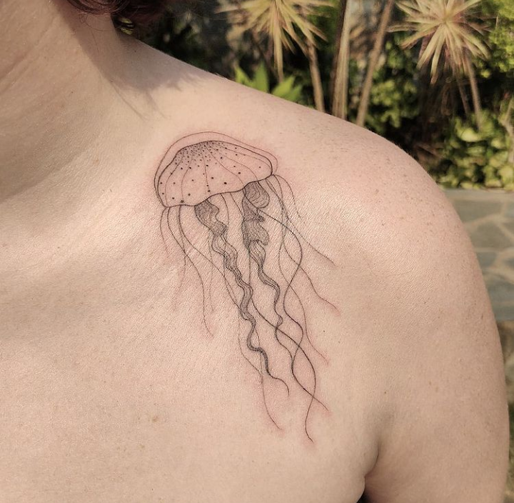 Foto de tatuagem feita por Jess Tattoo (@jess_tattooist)