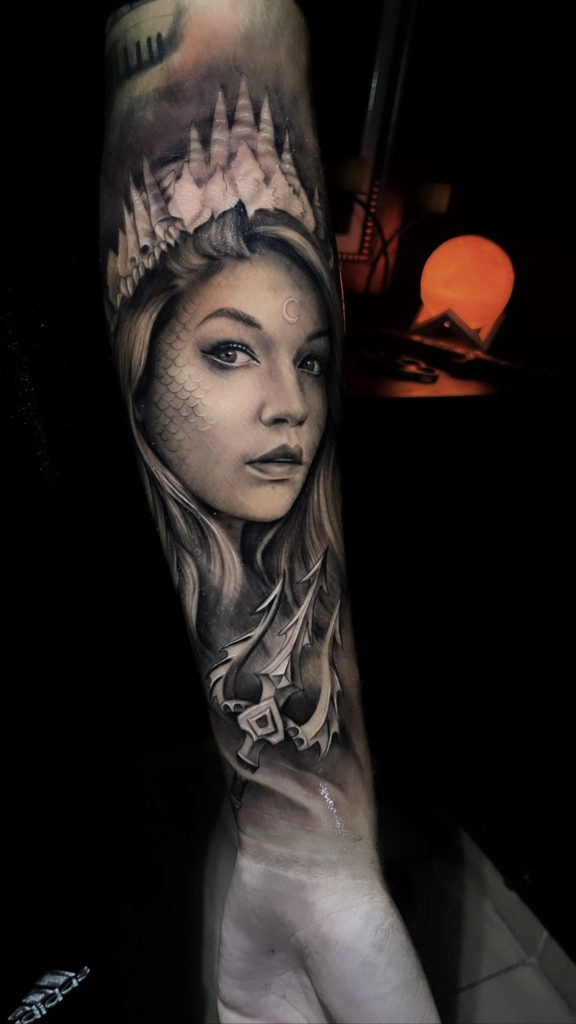 Foto de tatuagem feita por Rauni Durães (@rauniduraes)