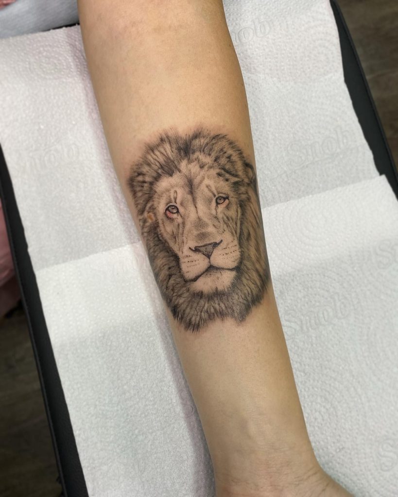 Foto de tatuagem feita por Clara Oga (@ogaclara)