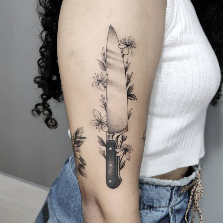 Foto de tatuagem feita por Gui Gibi (@gui_gibi)