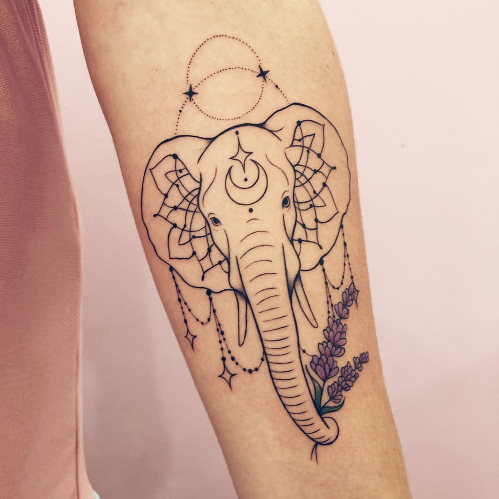 Foto de tatuagem feita por Luana Dórea (@luanadorea)