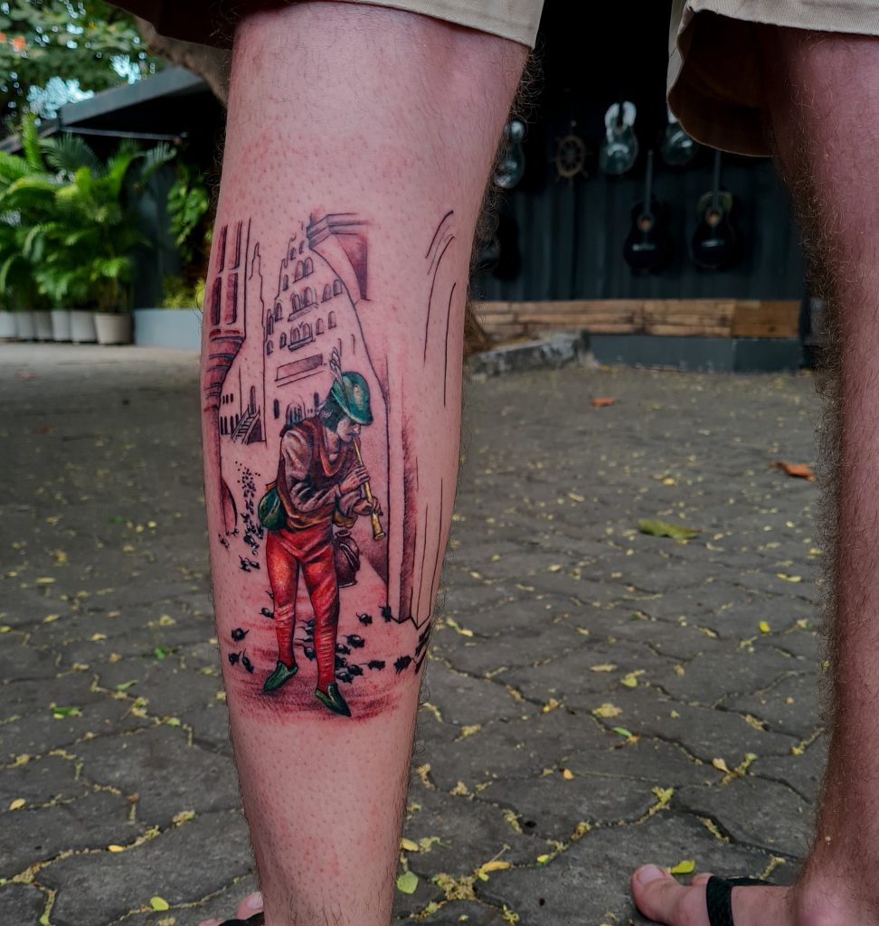 Foto de tatuagem feita por Lara Hiluy (@hiluyart)