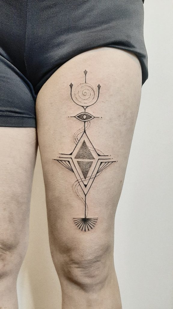 Foto de tatuagem feita por Isadora Montenegro (@isadoramontenegro_)