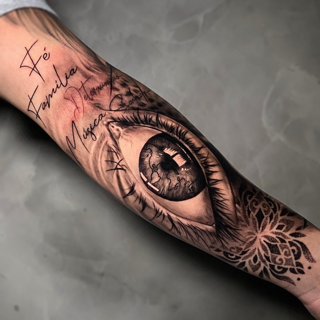 Foto de tatuagem feita por Patrick Alves (@patrickalvestattoo)