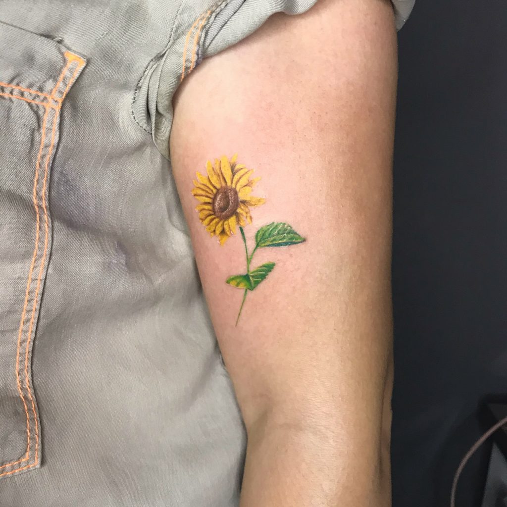 Foto de tatuagem feita por Evora Tattoo (@evoratattoo)