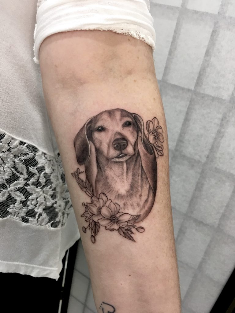 Foto de tatuagem feita por Bárbara Victal (@barbaravictaltattoo)