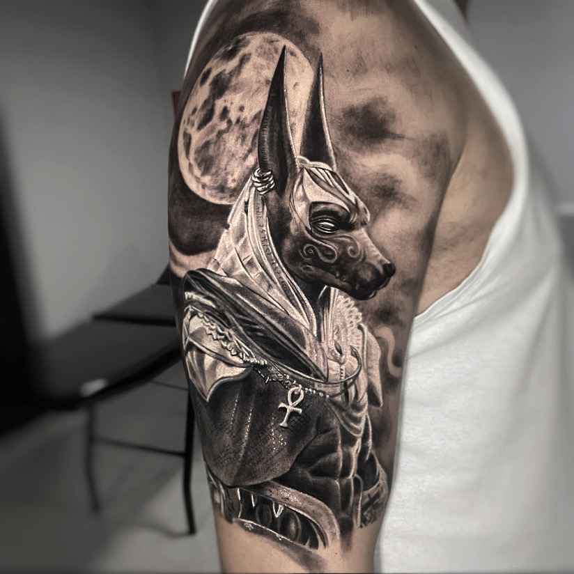 Foto de tatuagem feita por Dudu Petersen (@dudupetersen)