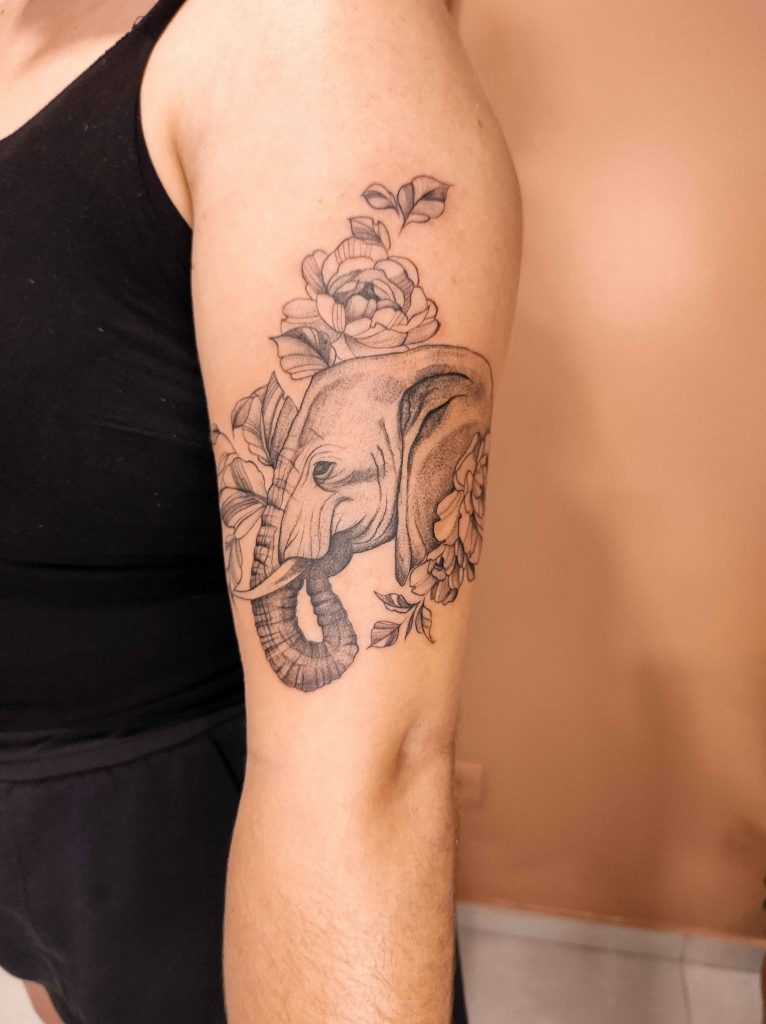 Foto de tatuagem feita por Juliane Bittencourt (@juliane.bittencourt)