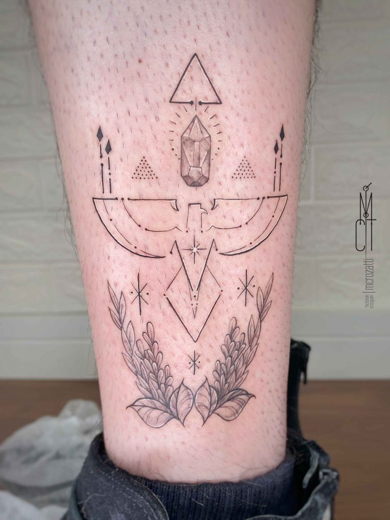 Foto de tatuagem feita por Marília Crozatti (@mcrozatti)