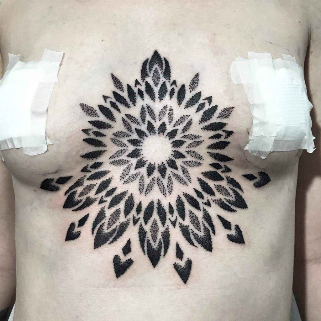 Foto de tatuagem feita por Athos Solha (@athos.art)