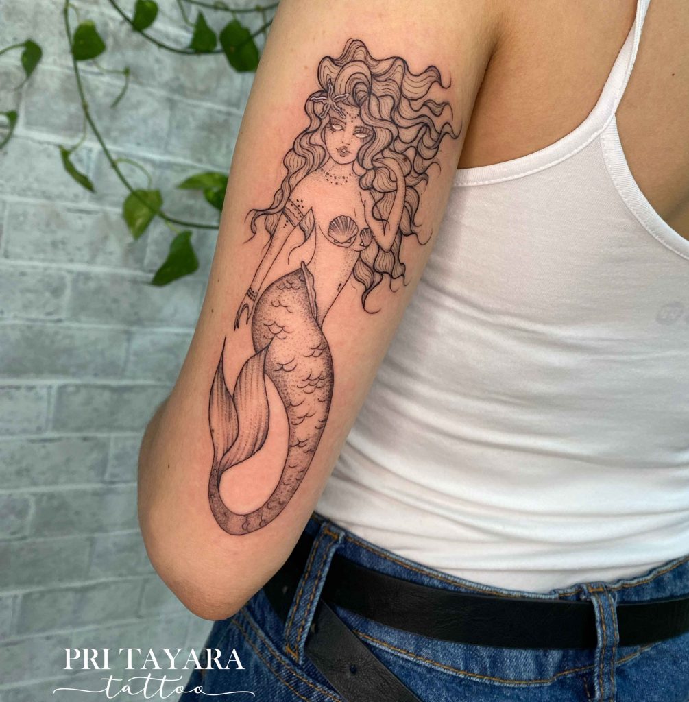 Foto de tatuagem feita por Pri Tayara Tattoo (@pritayara_tattoo)
