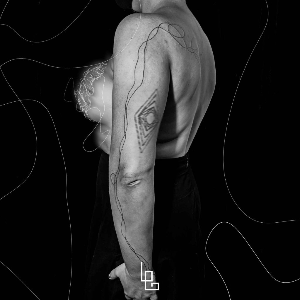Foto de tatuagem feita por Larissa Gabriel (@larissagabriel.tattoo)