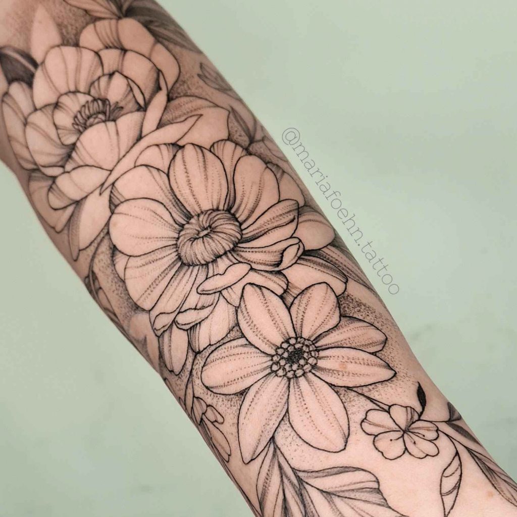 Foto de tatuagem feita por Maria Foehn (@mariafoehn.tattoo)