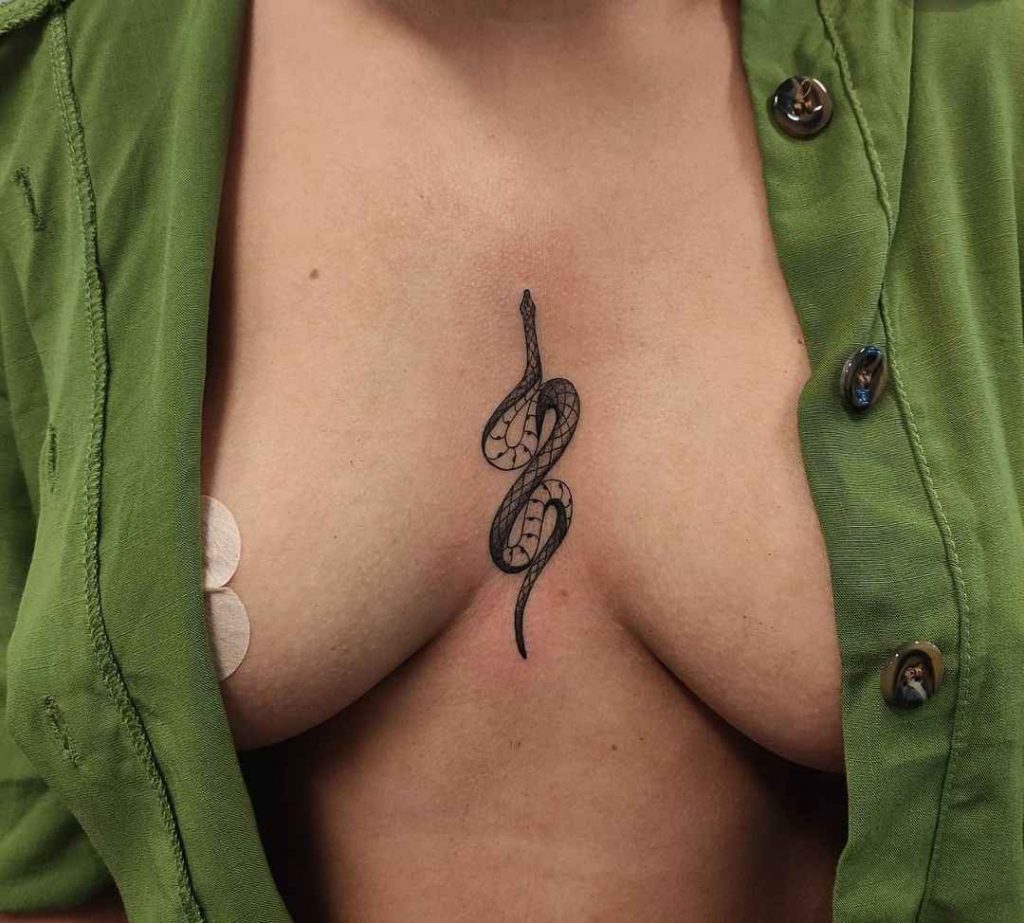 Foto de tatuagem feita por Zé Botteon (@zebotteon)
