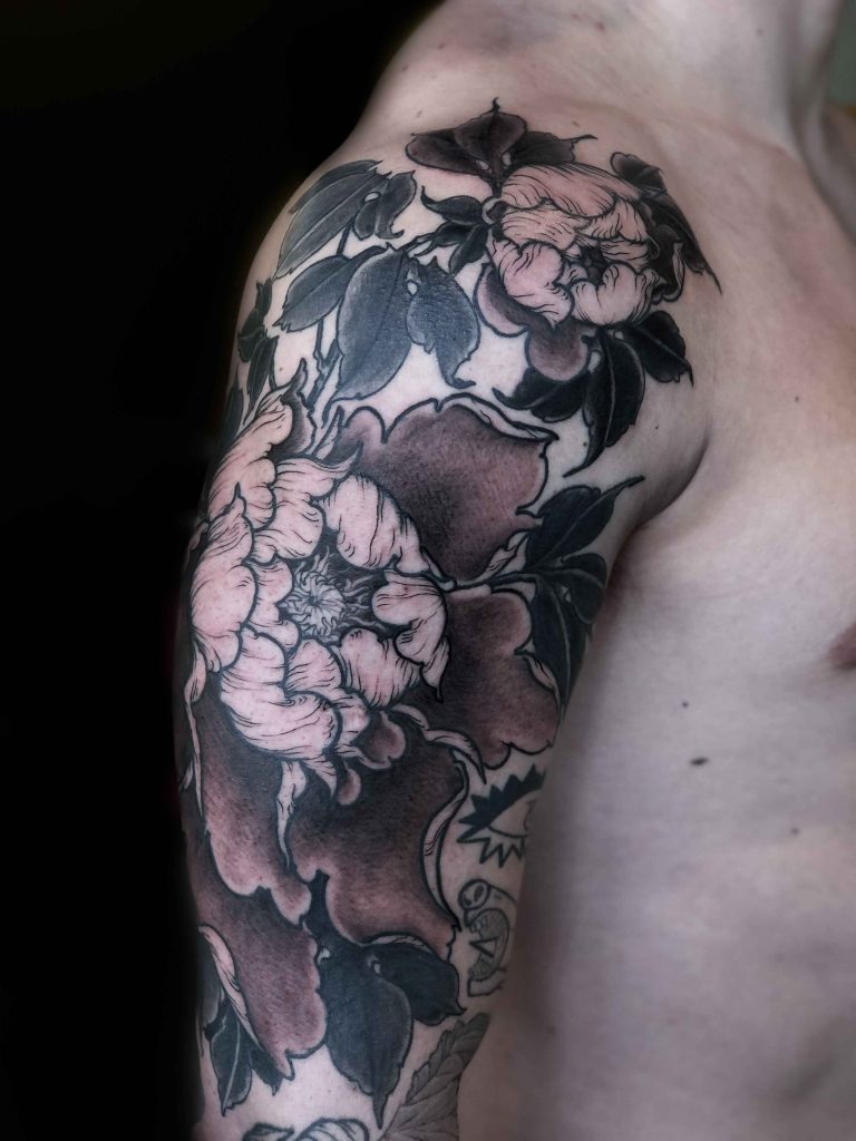 Foto de tatuagem feita por Sofia Meinberg (@sofiameinberg)