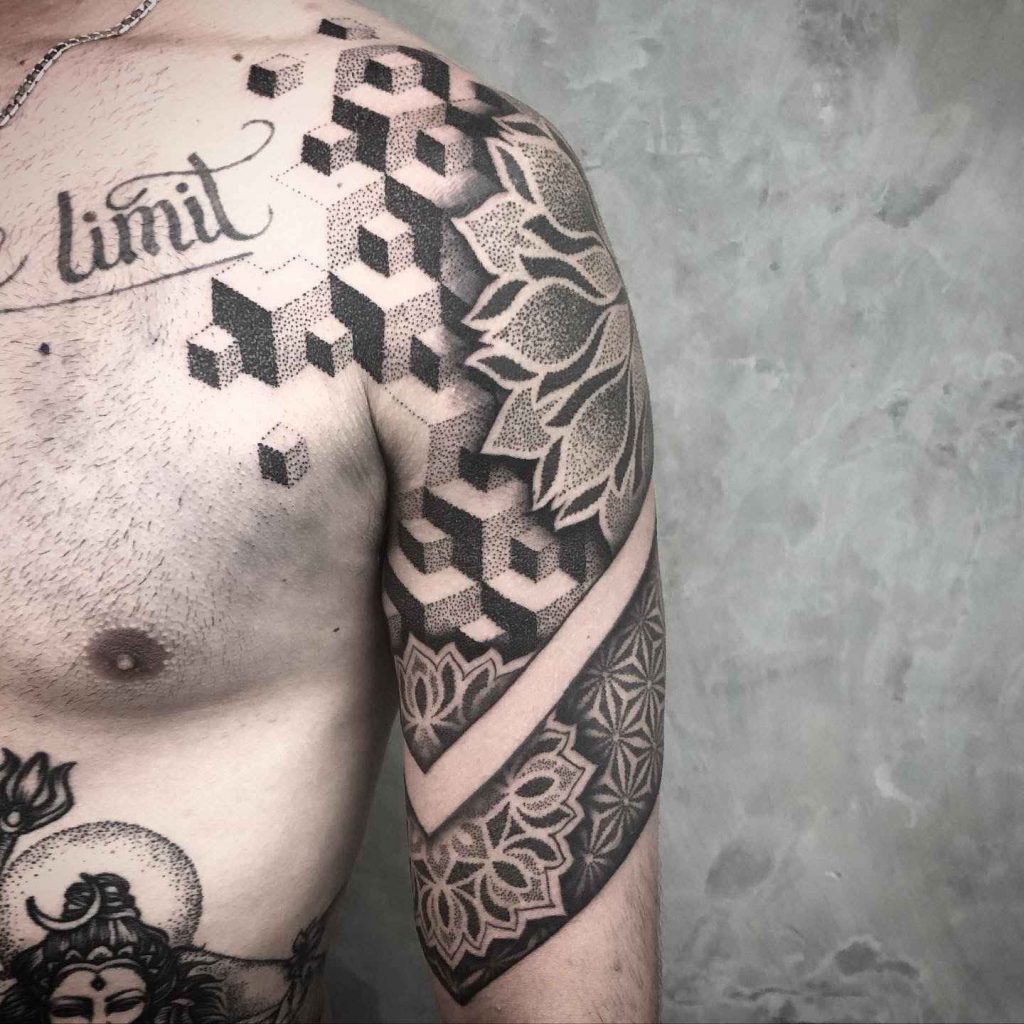 Foto de tatuagem feita por Matheus De Marco (@demarco.matheus)