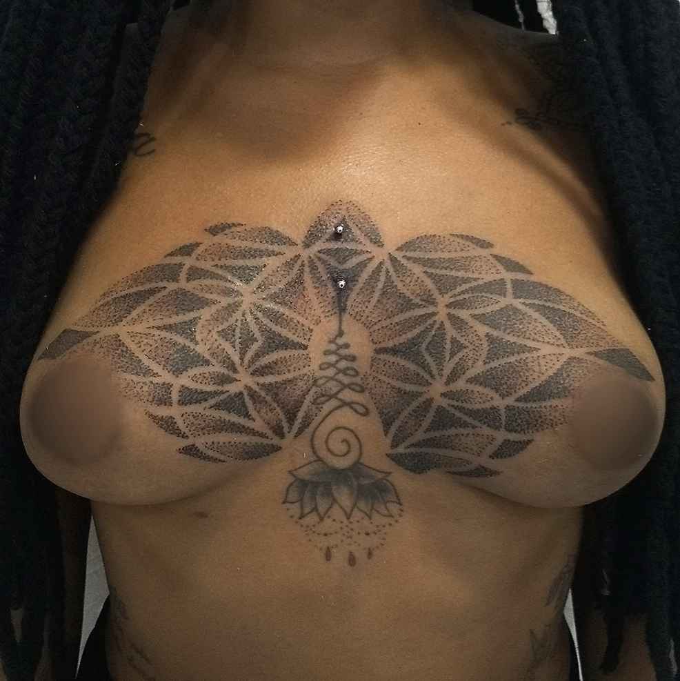 Foto de tatuagem feita por Débora Elen de Souza Mota (@debbymttt)