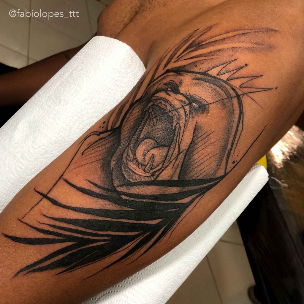 Foto de tatuagem feita por Fabio Lopes (@fabiolopes_ttt)