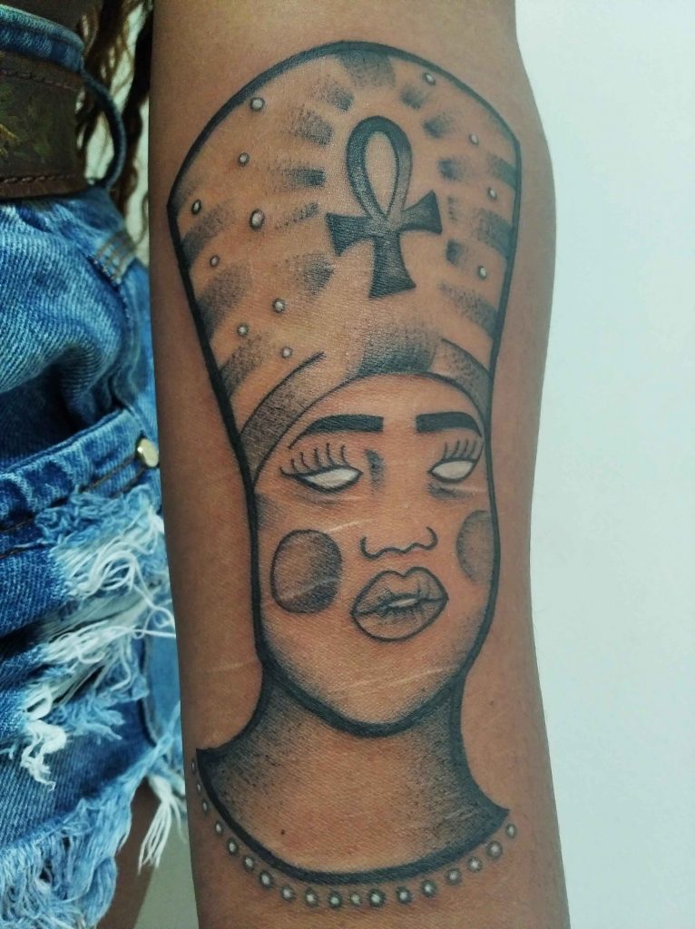 Foto de tatuagem feita por Tay Ruts (@tayrutstattoo)