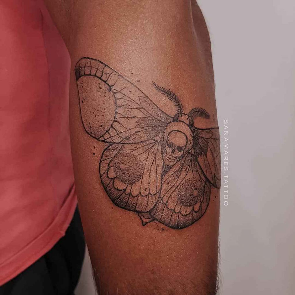 Foto de tatuagem feita por Ana Mares (@anamares.tattoo)