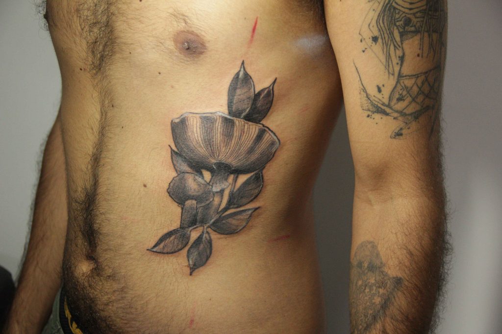 Foto de tatuagem feita por Fabiane Lopes (@fabtatu)