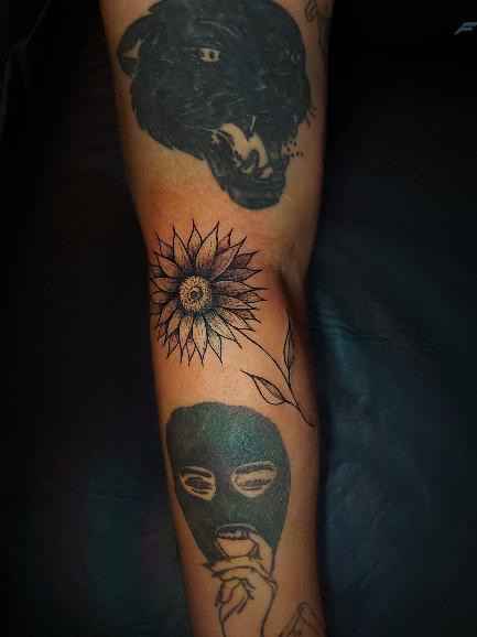 Foto de tatuagem feita por Gabriel Vellozo Ribeiro (@bielkrugerr)