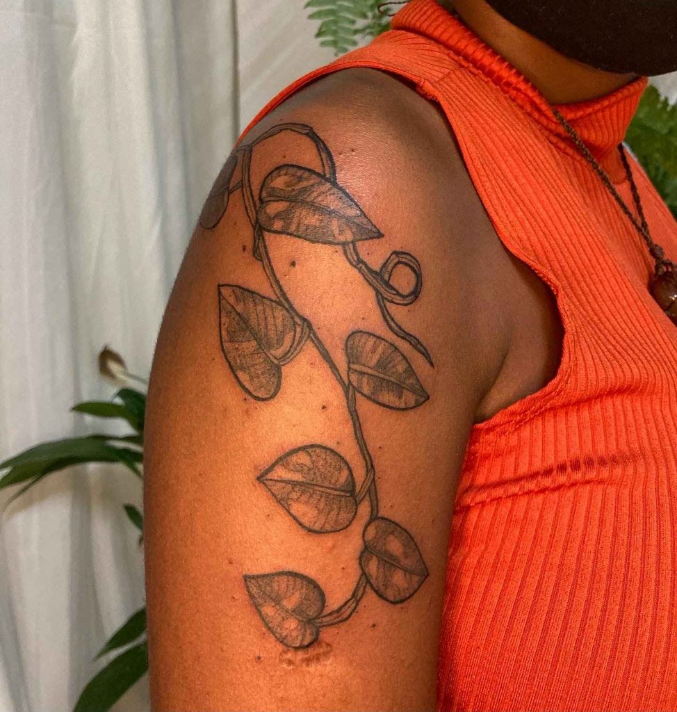 Foto de tatuagem feita por Gi Araujo (TatuaGi) (@tatuagi.araujo)