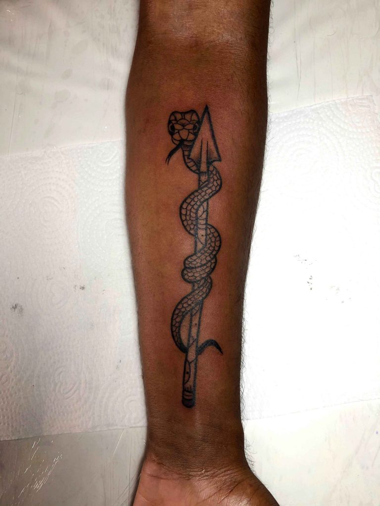 Foto de tatuagem feita por Mart (@martst2)