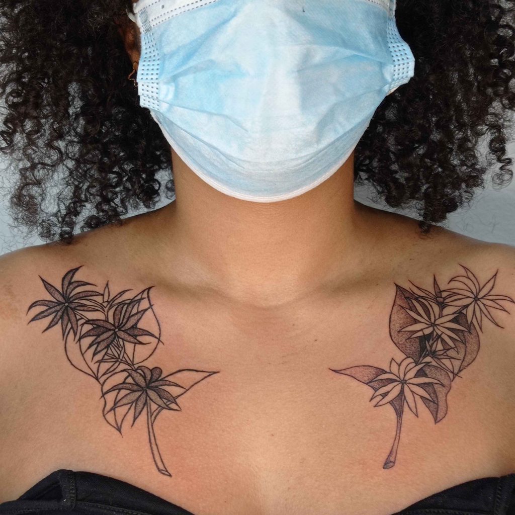 Foto de tatuagem feita por Thamú (@candylust)