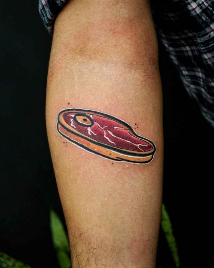 Foto de tatuagem feita por Julia Sincero (@jusincero)