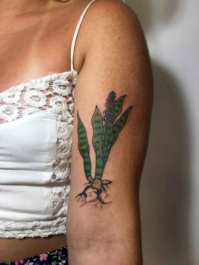 Foto de tatuagem feita por Debs (@debsttt)