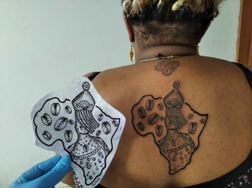 Foto de tatuagem feita por Tay Ruts (@tayrutstattoo)