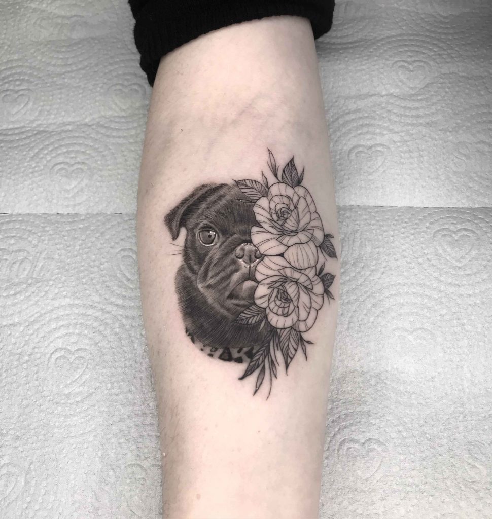 Foto de tatuagem feita por Thales Longhi (@thaleslonghii)