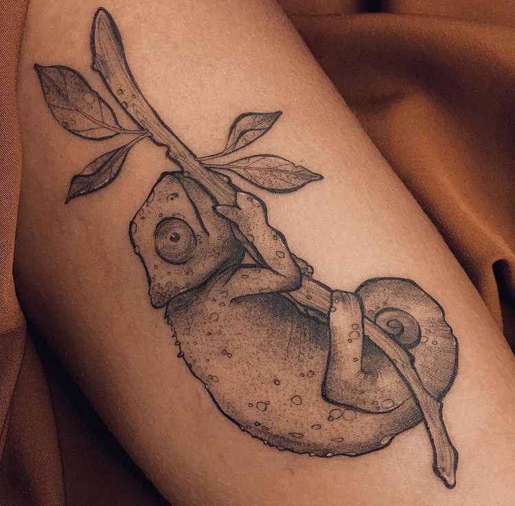 Foto de tatuagem feita por Nathalia Avidago (@avidago.tattoo)