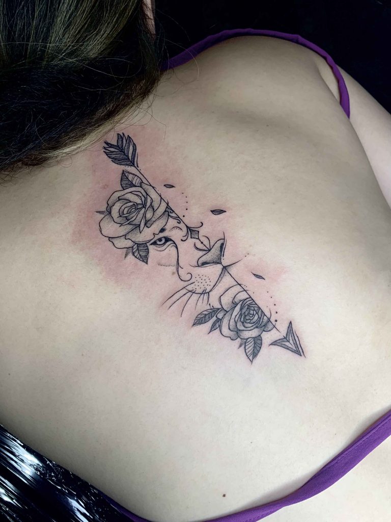 Foto de tatuagem feita por Lolly (@lolly.tattoo_)