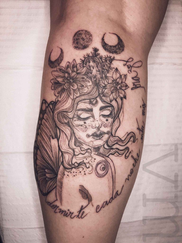 Foto de tatuagem feita por Virgínia Maria - Fauna INK (@faunaink)