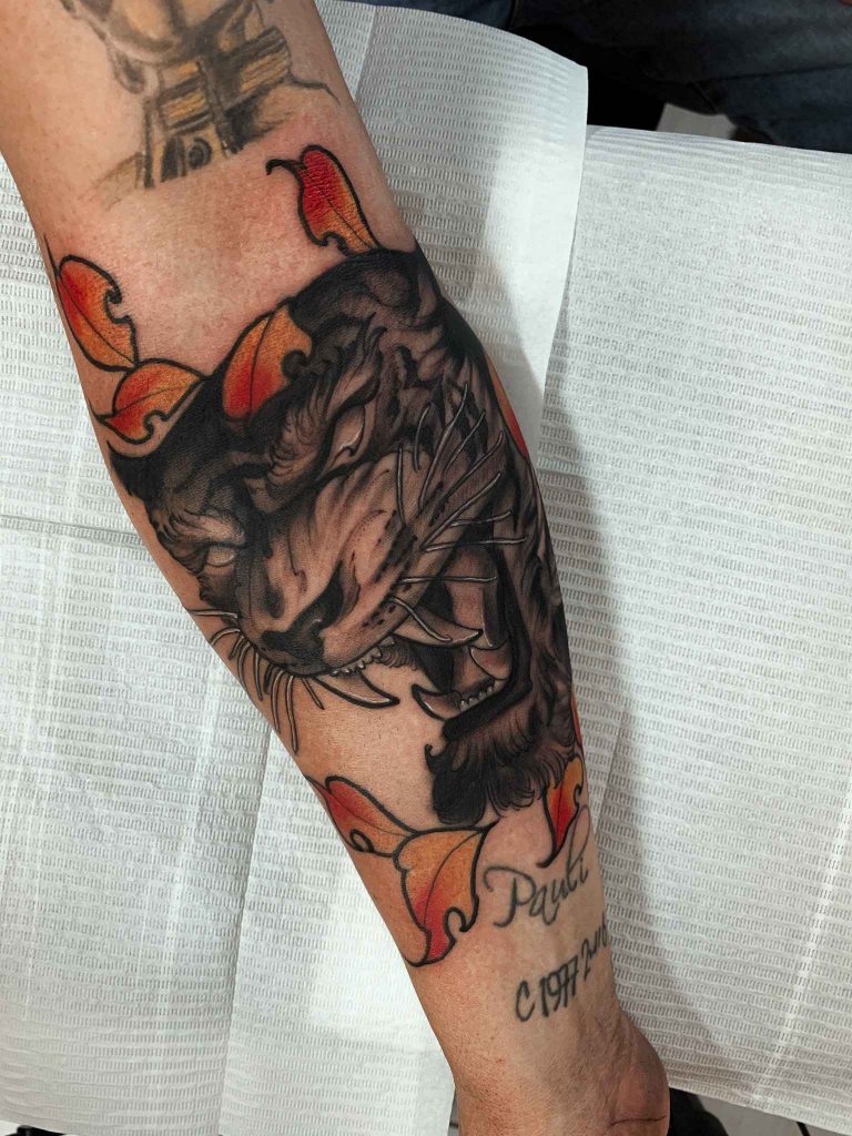 Foto de tatuagem feita por Gustavo Elias (@gambirazink)