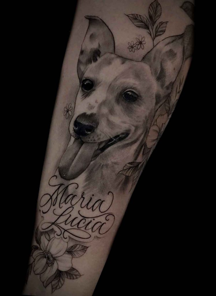 Foto de tatuagem feita por Ale Godoy (@alegodoycxs)
