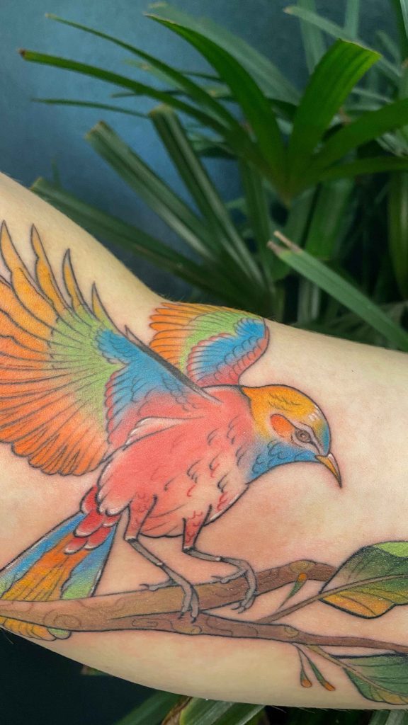 Foto de tatuagem feita por Larissa de Oliveira (@larioliveira.tattoo)