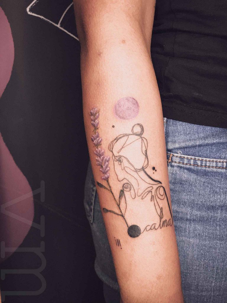 Foto de tatuagem feita por Virgínia Maria - Fauna INK (@faunaink)