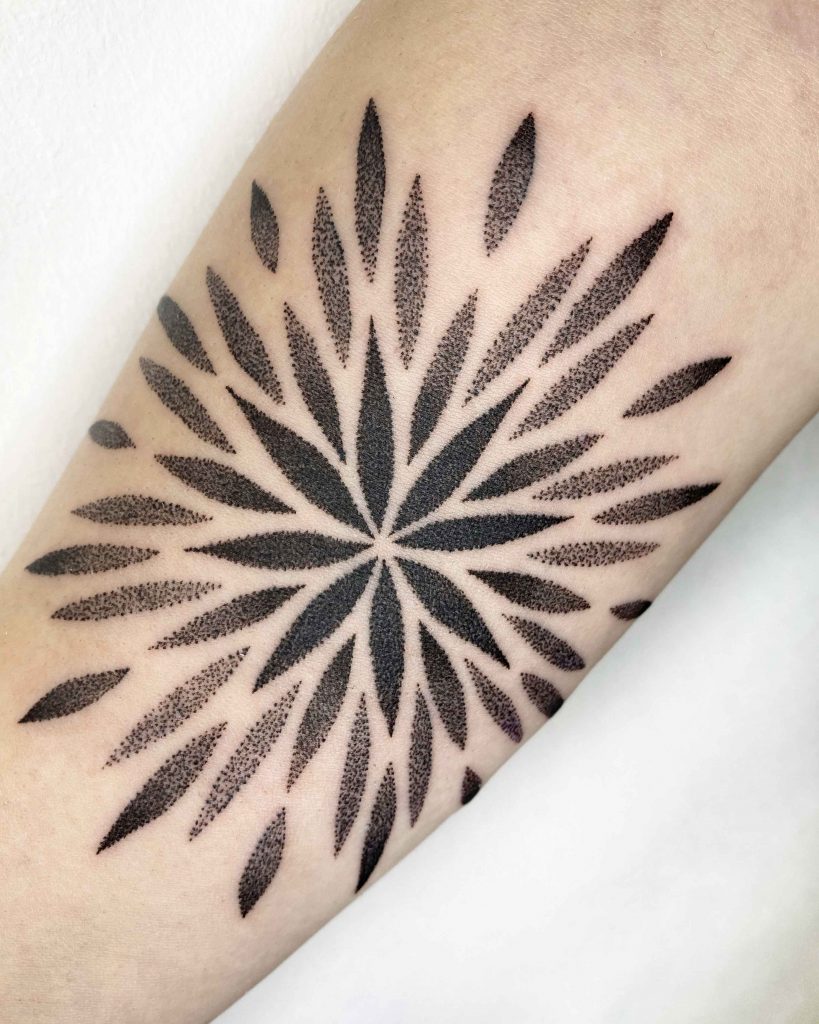 Foto de tatuagem feita por Ranyelle Melo (@rannymelo)