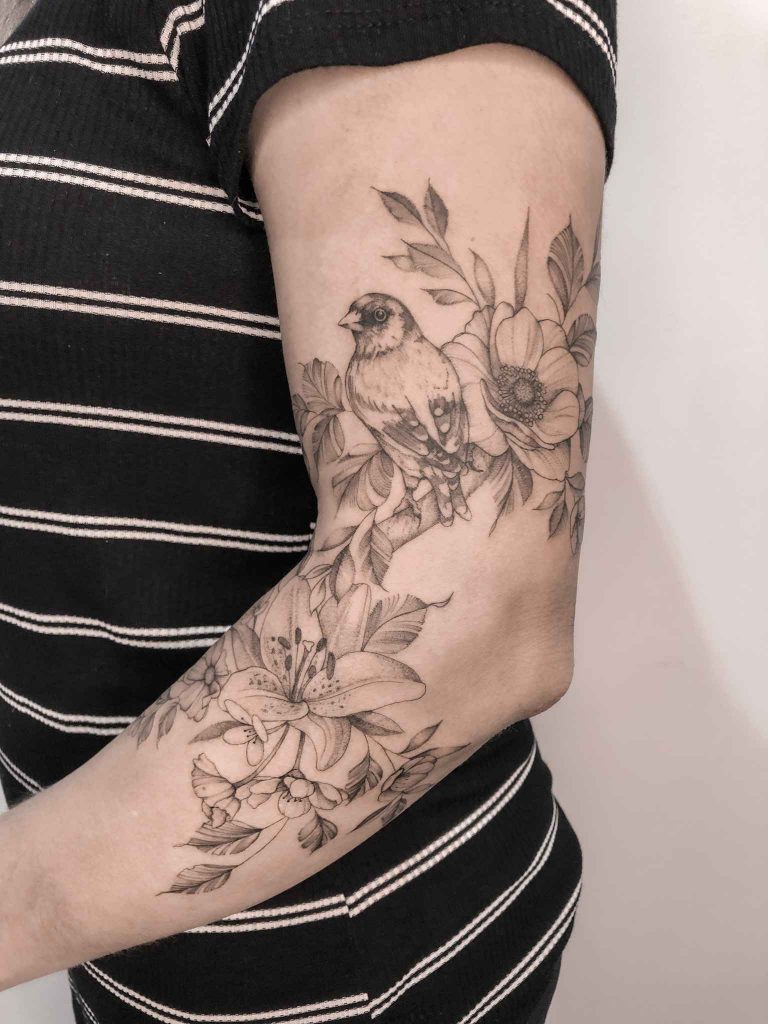 Foto de tatuagem feita por Lari Destro (@laridestro_tattoo)