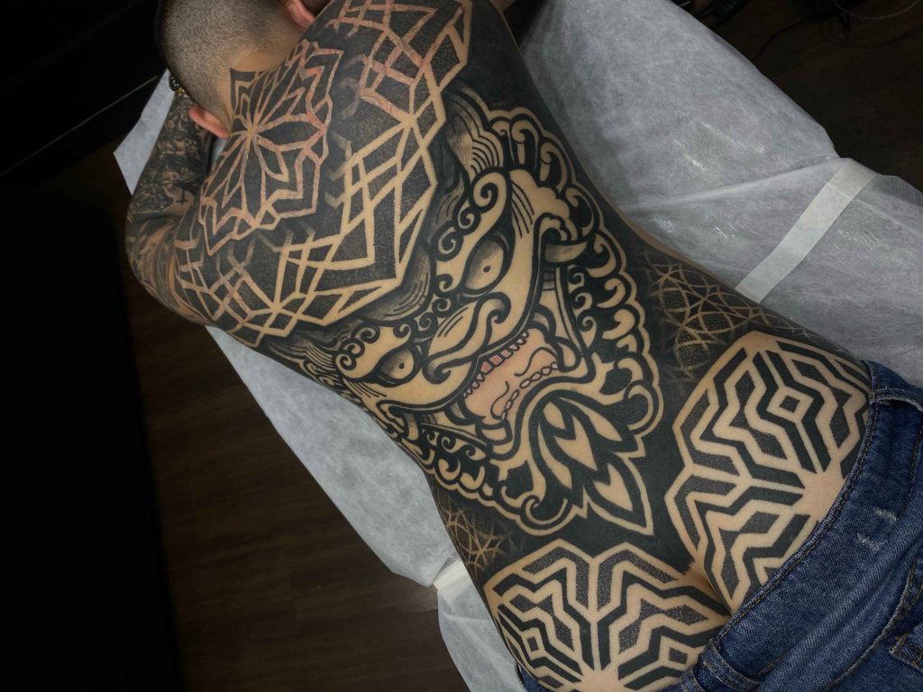 Foto de tatuagem feita por Victor Psy (@victorpsybylowski)