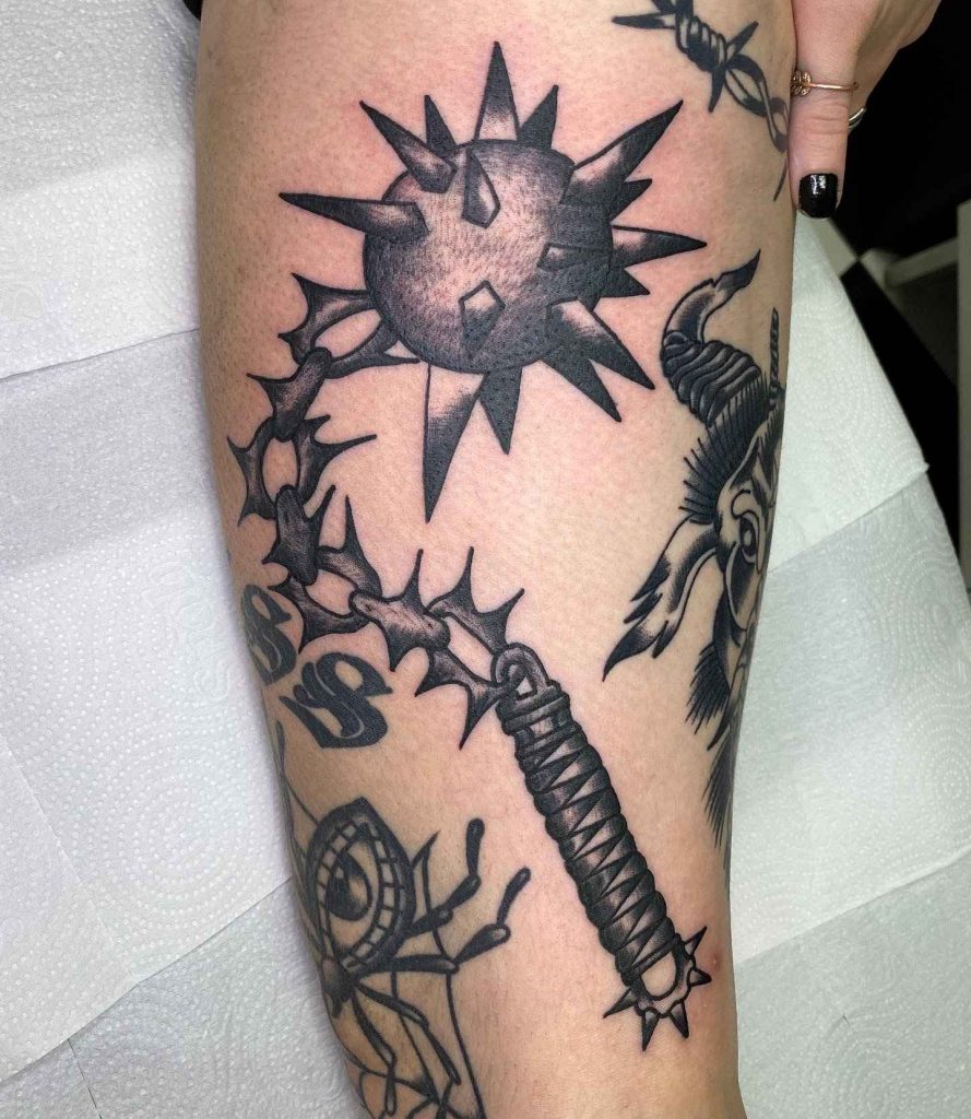 Foto de tatuagem feita por Eduardo Barbosa (@eduardosad)